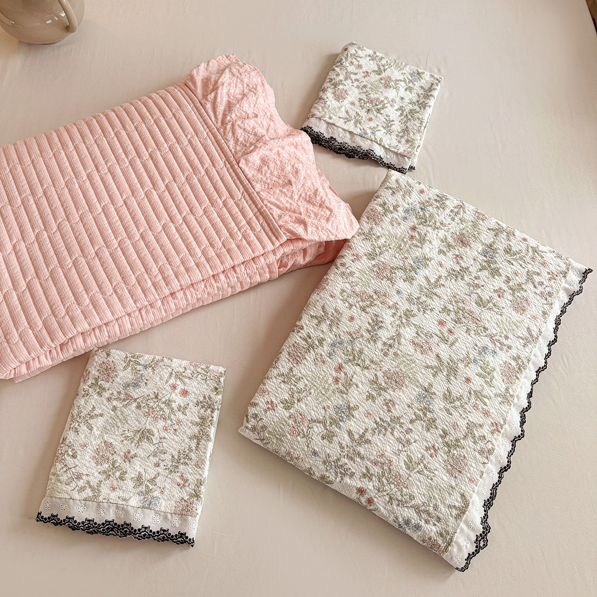 91家纺网 家纺一手货源 找家纺 富米莱（原臻工厂） 2026春夏新款云感泡芙棉复古法式花边床盖床裙被套夏凉被四件套一小红书推荐 复古花边-莓果庄园