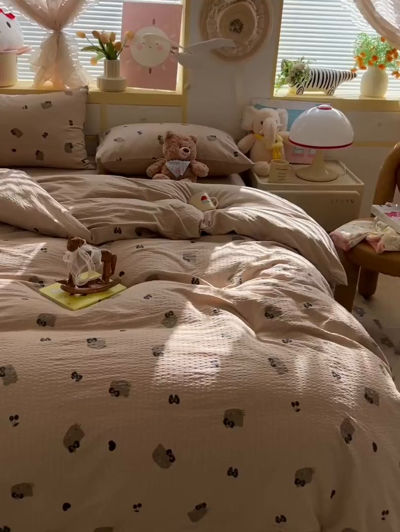 91家纺网 家纺一手货源 找家纺 韩巢家纺 2026新款泡芙纱四件套 咖啡小猫