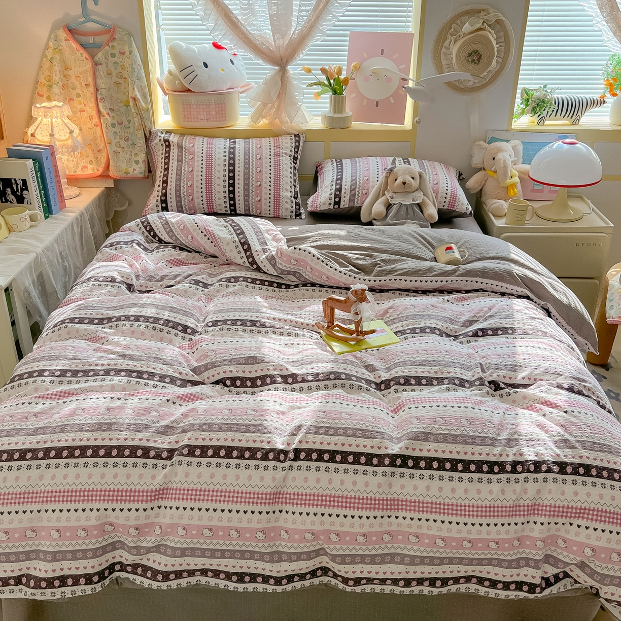 91家纺网 家纺一手货源 找家纺 韩巢家纺 2026新款泡芙纱四件套 猫咪集-粉