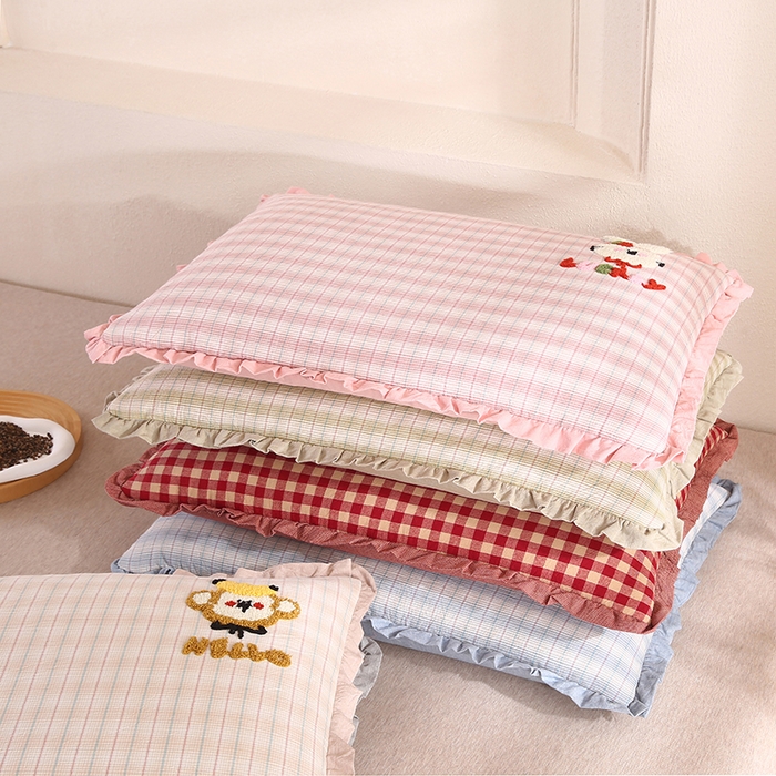 91家纺网 家纺一手货源 找家纺 蔻眠 全棉毛巾绣全荞麦枕头儿童学生花边款护颈枕芯 组合图仅展示不可下单