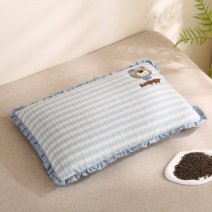 蔻眠 全棉毛巾绣全荞麦枕头儿童学生花边款护颈枕芯 蓝色熊