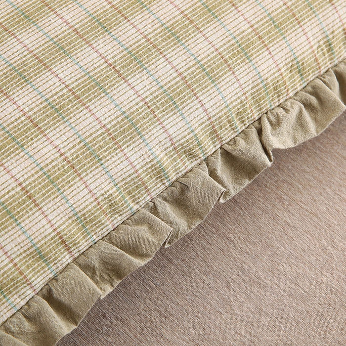 91家纺网 家纺一手货源 找家纺 蔻眠 全棉毛巾绣全荞麦枕头儿童学生花边款护颈枕芯 绿色熊