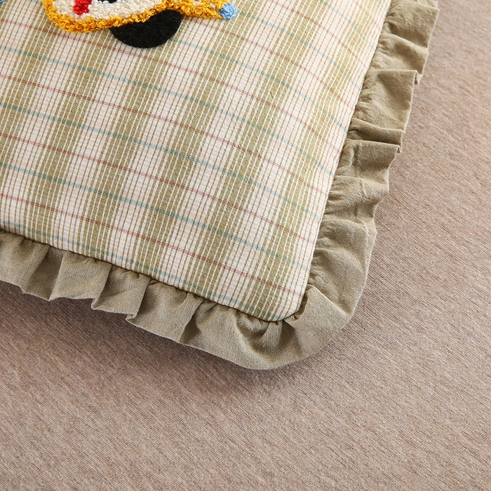 91家纺网 家纺一手货源 找家纺 蔻眠 全棉毛巾绣全荞麦枕头儿童学生花边款护颈枕芯 绿色熊