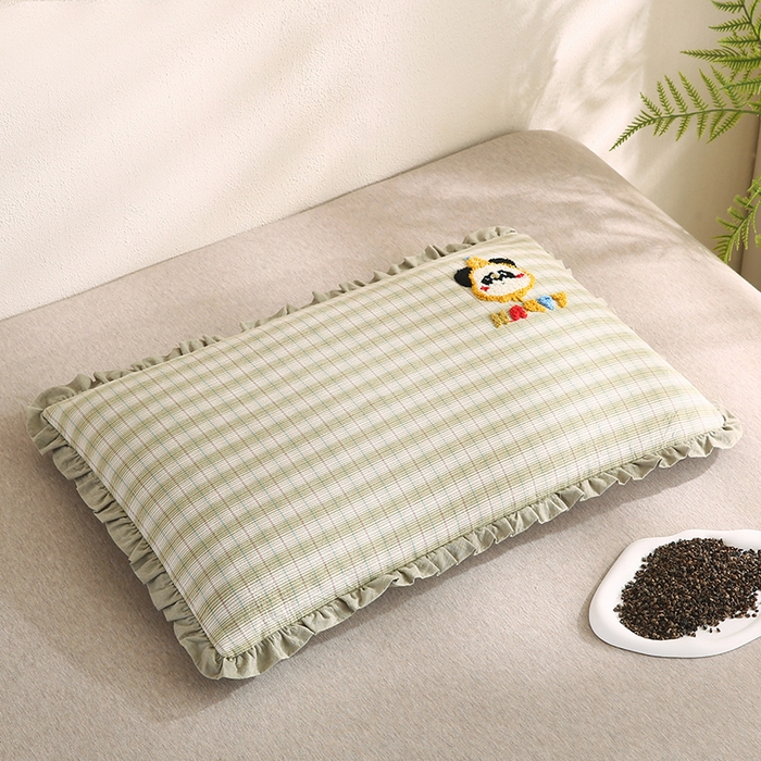 蔻眠 全棉毛巾绣全荞麦枕头儿童学生花边款护颈枕芯 绿色熊