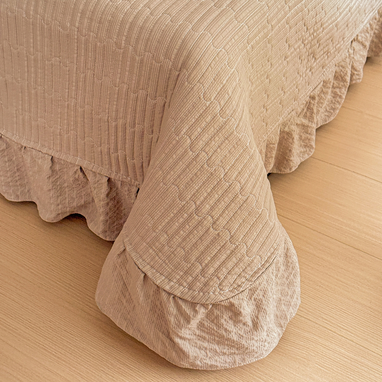 91家纺网 家纺一手货源 找家纺 富米莱（原臻工厂） 2026春夏新款云感泡芙棉复古法式花边床盖床裙被套夏凉被四件套一小红书推荐 复古花边-童趣木马