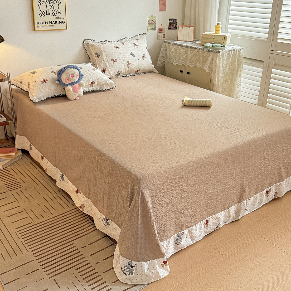 91家纺网 家纺一手货源 找家纺 富米莱（原臻工厂） 2026春夏新款云感泡芙棉复古法式花边床盖床裙被套夏凉被四件套一小红书推荐 复古花边-童趣木马