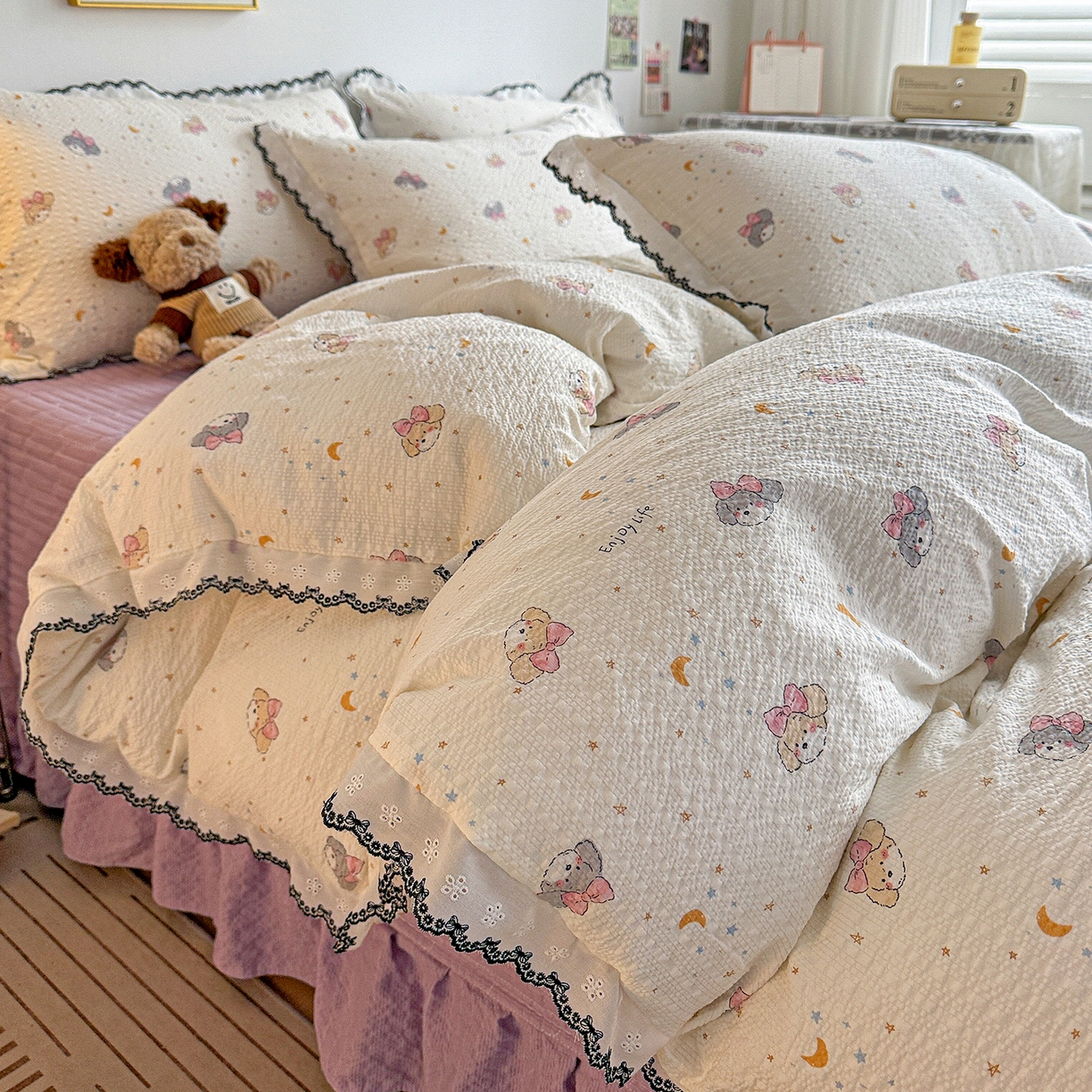 91家纺网 家纺一手货源 找家纺 富米莱（原臻工厂） 2026春夏新款云感泡芙棉复古法式花边床盖床裙被套夏凉被四件套一小红书推荐 复古花边-星月狗狗