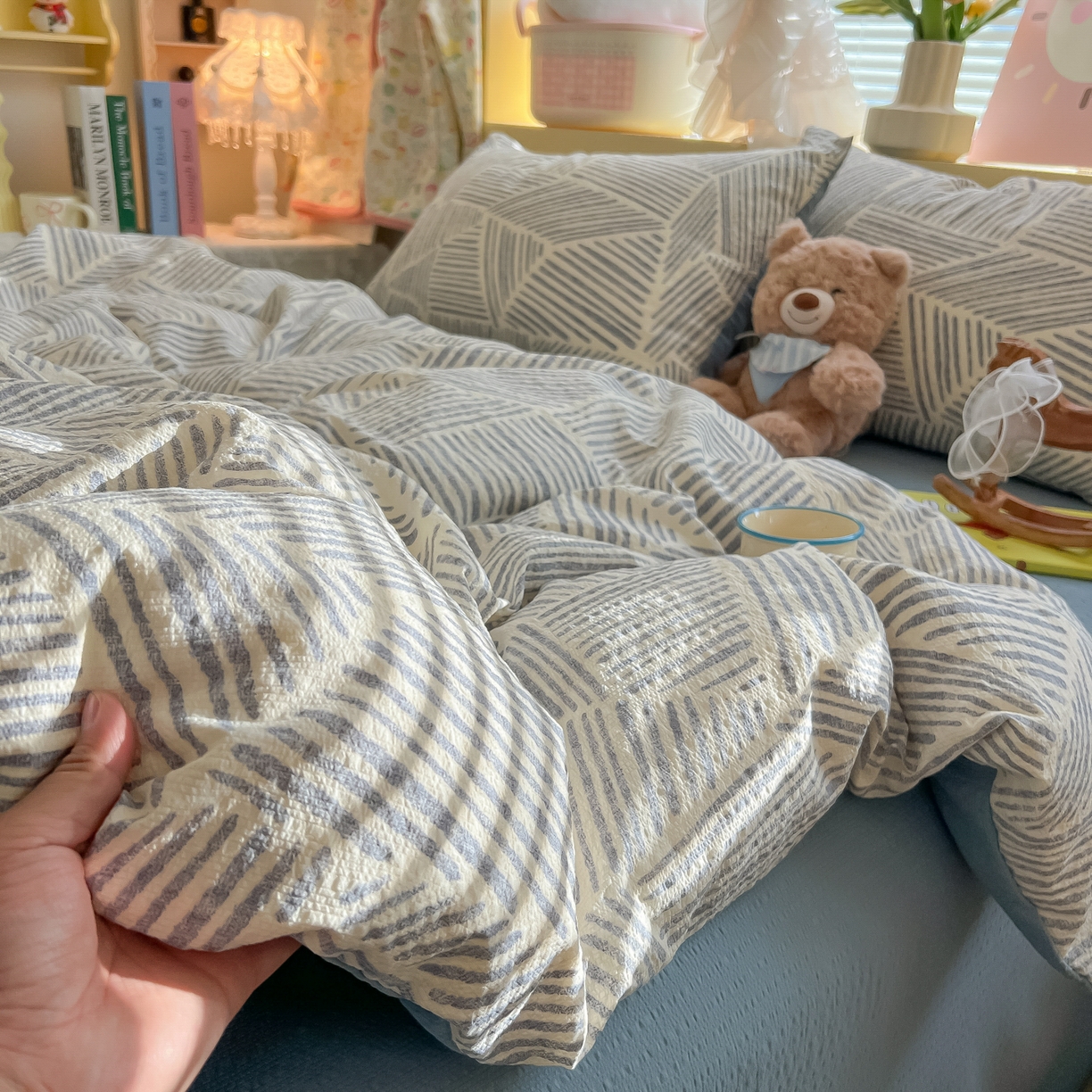 91家纺网 家纺一手货源 找家纺 韩巢家纺 2026新款泡芙纱四件套 浅川纹