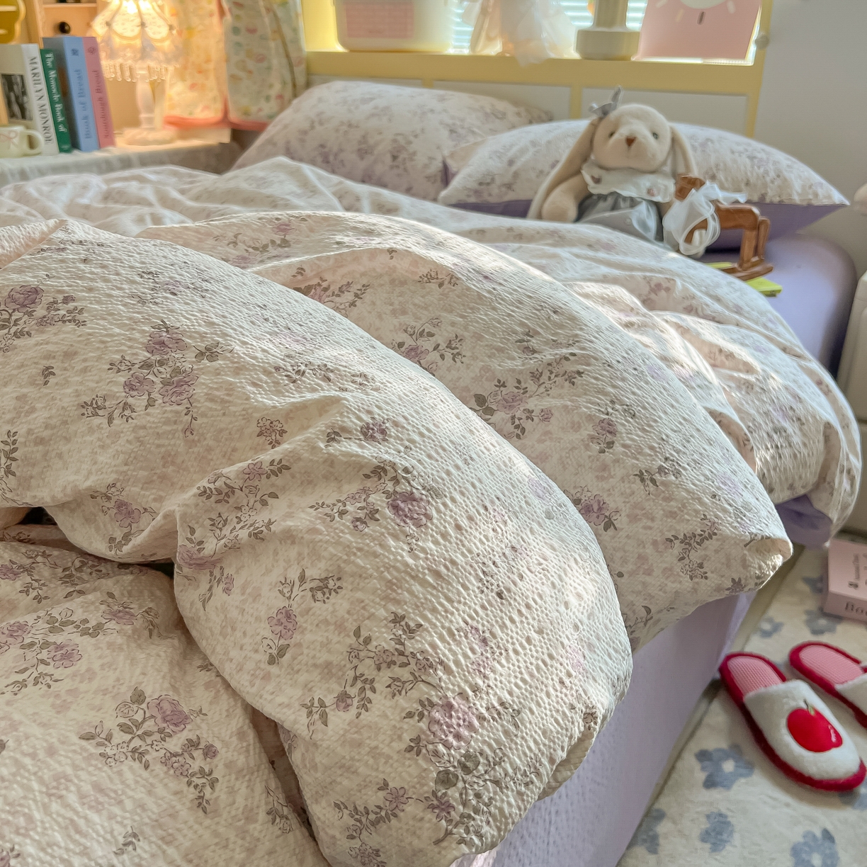 91家纺网 家纺一手货源 找家纺 韩巢家纺 2026新款泡芙纱四件套 柔紫碎花屿