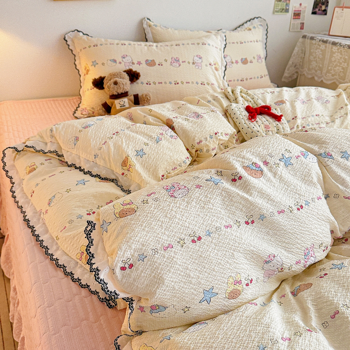 91家纺网 家纺一手货源 找家纺 富米莱（原臻工厂） 2026春夏新款云感泡芙棉复古法式花边床盖床裙被套夏凉被四件套一小红书推荐 复古花边-星月童话