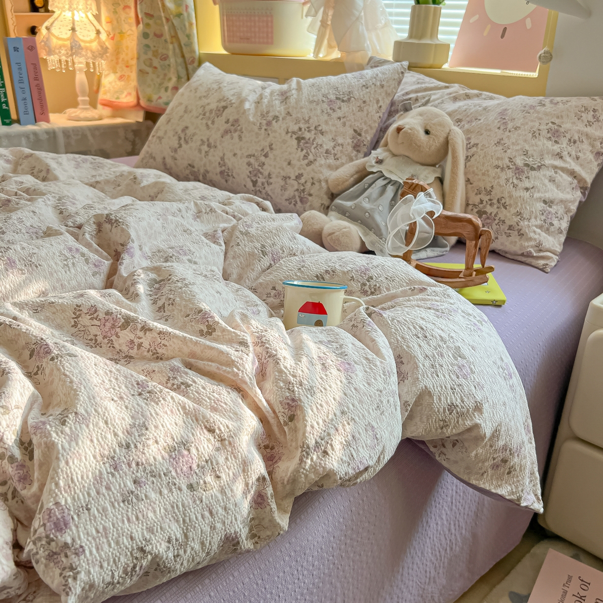 91家纺网 家纺一手货源 找家纺 韩巢家纺 2026新款泡芙纱四件套 柔紫碎花屿