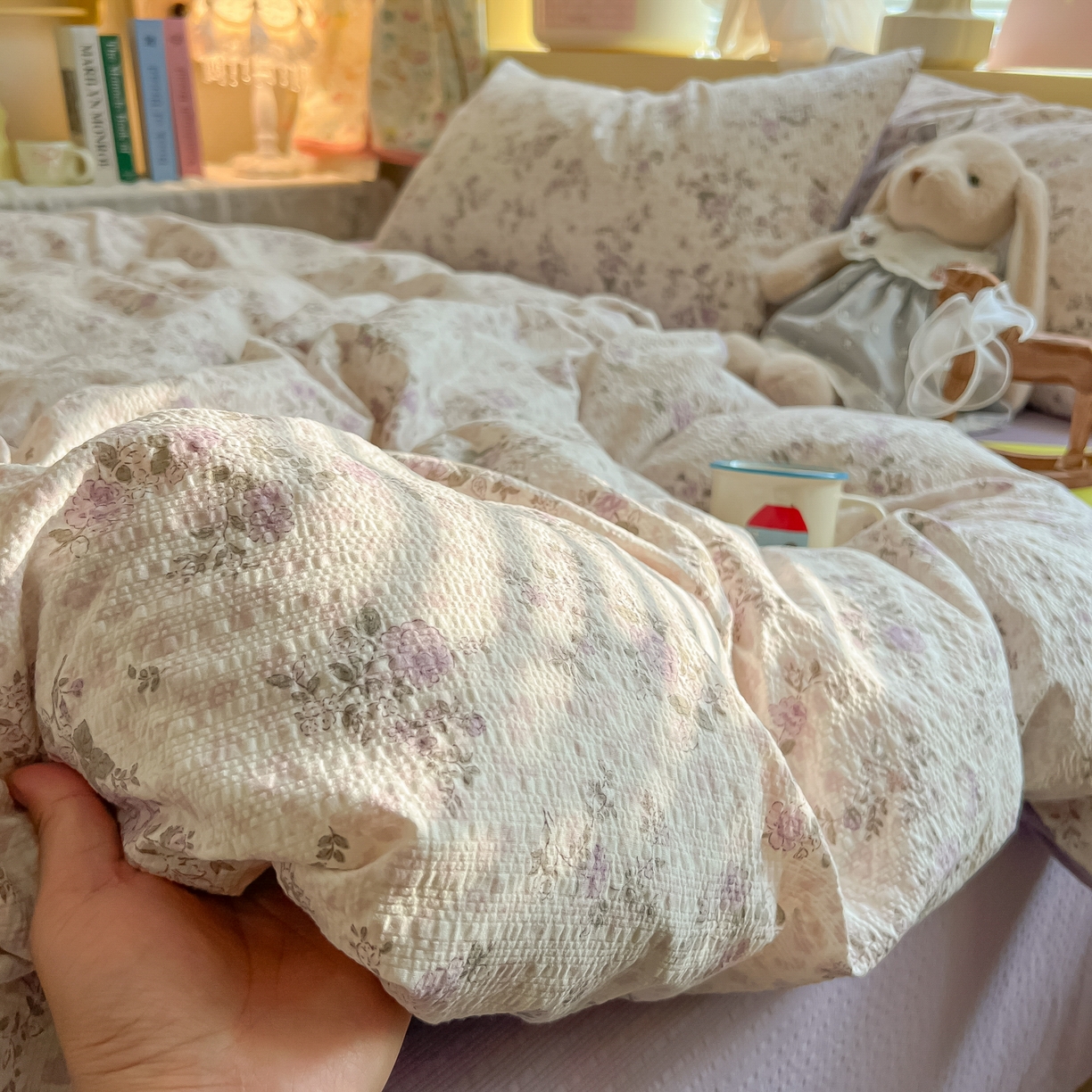 91家纺网 家纺一手货源 找家纺 韩巢家纺 2026新款泡芙纱四件套 柔紫碎花屿