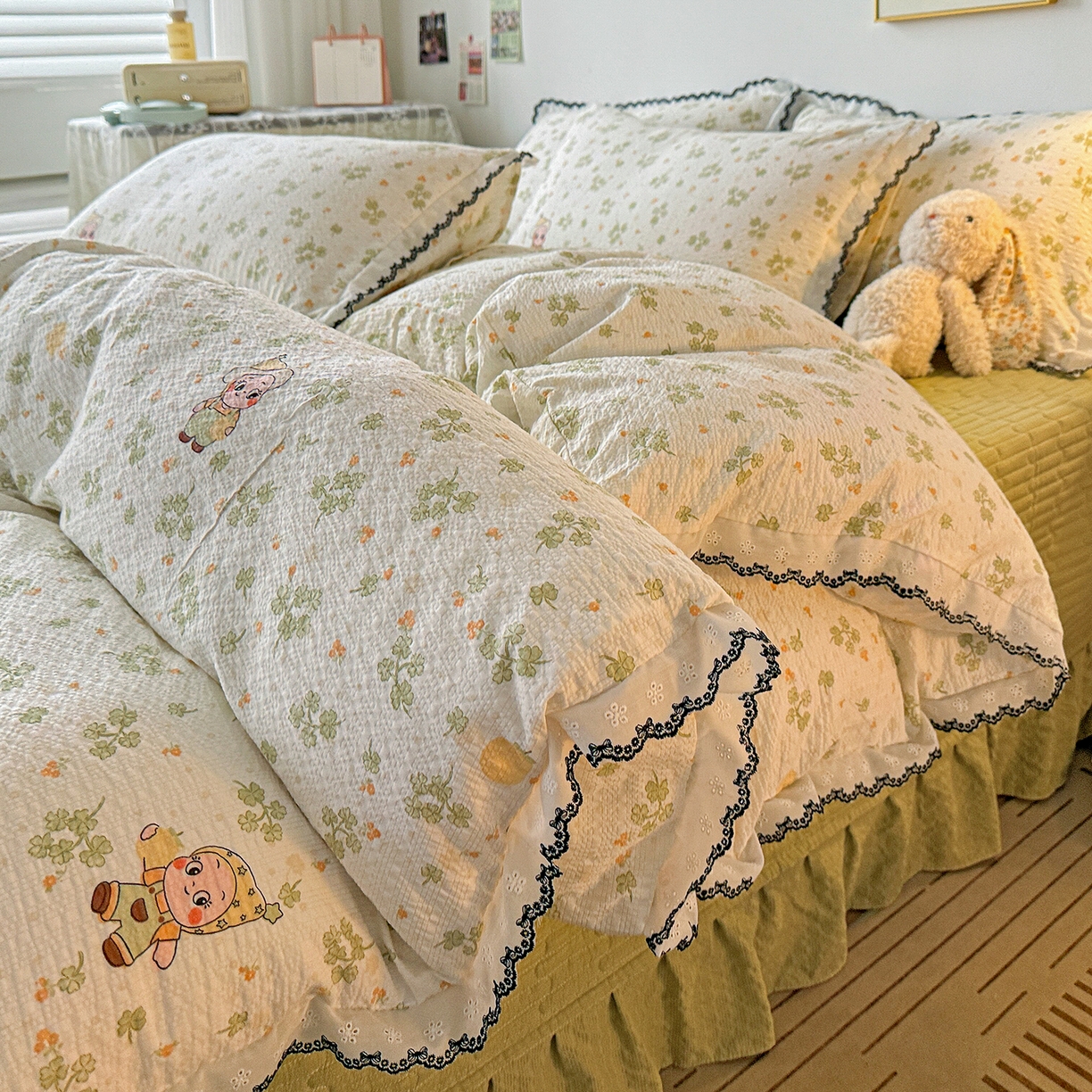 91家纺网 家纺一手货源 找家纺 富米莱（原臻工厂） 2026春夏新款云感泡芙棉复古法式花边床盖床裙被套夏凉被四件套一小红书推荐 复古花边-幸运草语