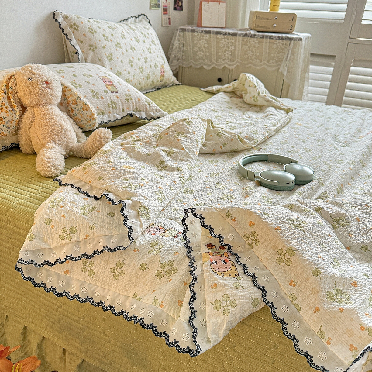 91家纺网 家纺一手货源 找家纺 富米莱（原臻工厂） 2026春夏新款云感泡芙棉复古法式花边床盖床裙被套夏凉被四件套一小红书推荐 复古花边-幸运草语