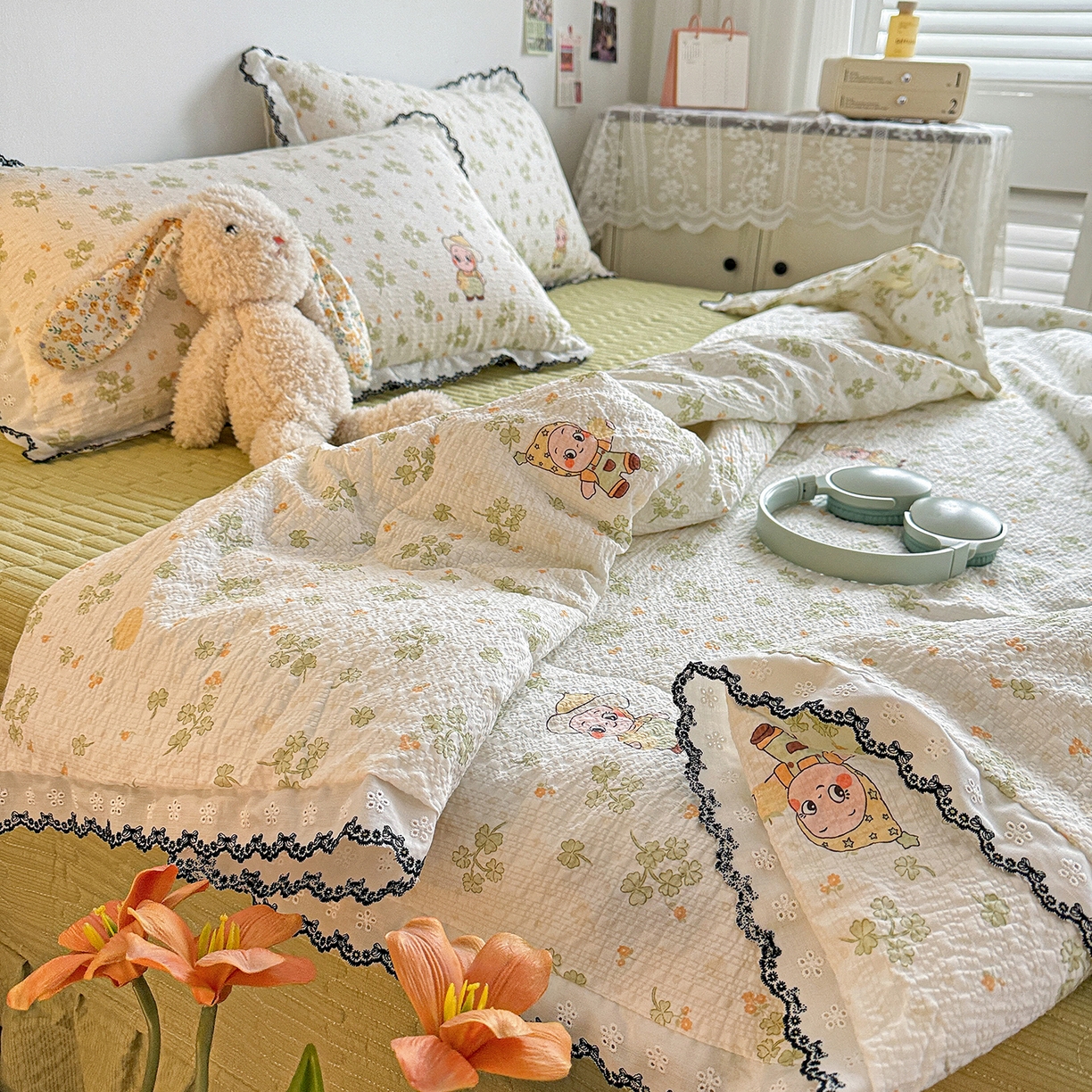 91家纺网 家纺一手货源 找家纺 富米莱（原臻工厂） 2026春夏新款云感泡芙棉复古法式花边床盖床裙被套夏凉被四件套一小红书推荐 复古花边-幸运草语