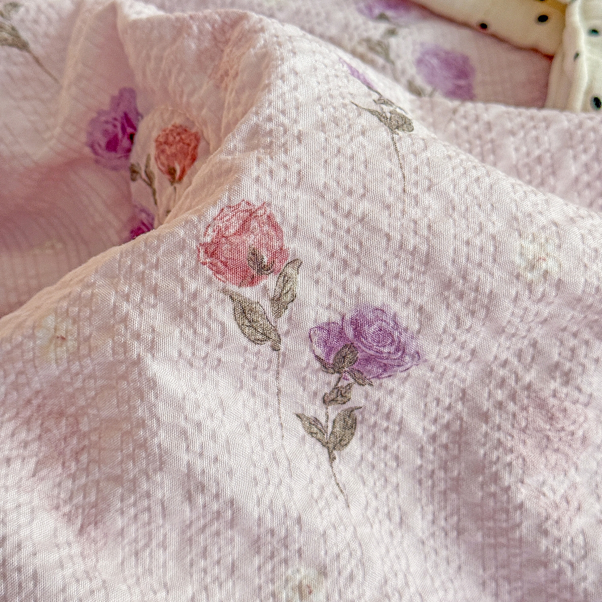 91家纺网 家纺一手货源 找家纺 富米莱（原臻工厂） 2026春夏新款云感泡芙棉复古法式花边床盖床裙被套夏凉被四件套一小红书推荐 复古花边-紫玫瑰