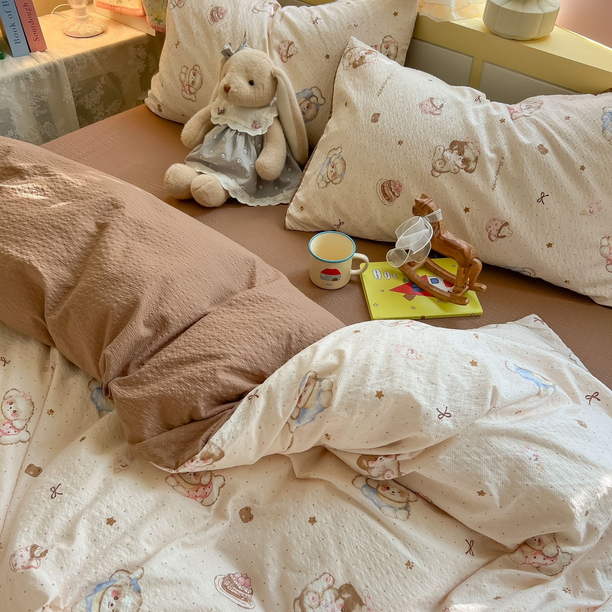 91家纺网 家纺一手货源 找家纺 韩巢家纺 2026新款泡芙纱四件套 甜品萌狗