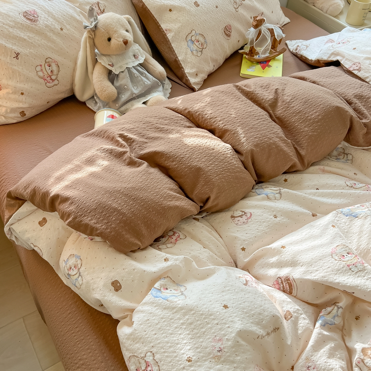 91家纺网 家纺一手货源 找家纺 韩巢家纺 2026新款泡芙纱四件套 甜品萌狗