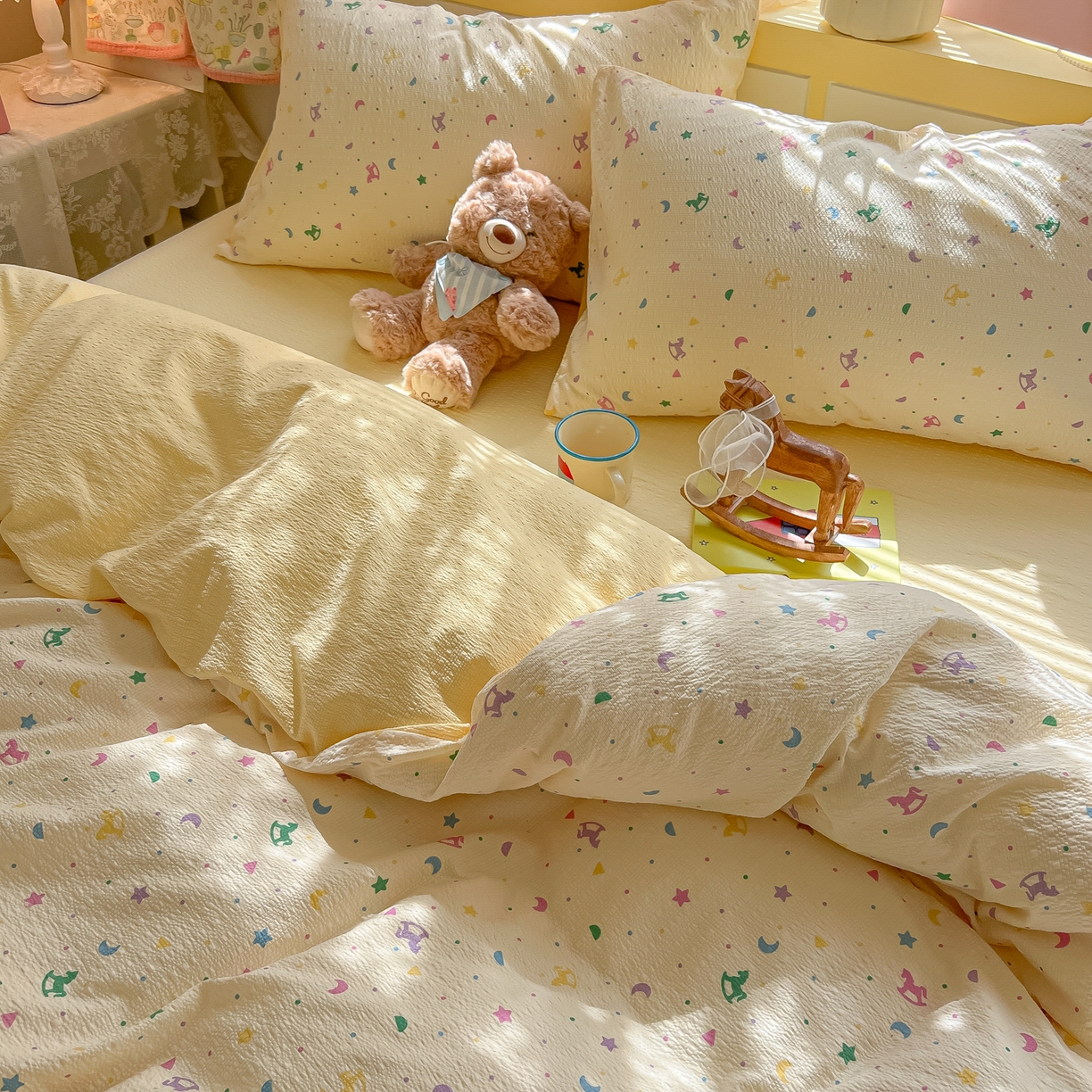 91家纺网 家纺一手货源 找家纺 韩巢家纺 2026新款泡芙纱四件套 摇摇木马