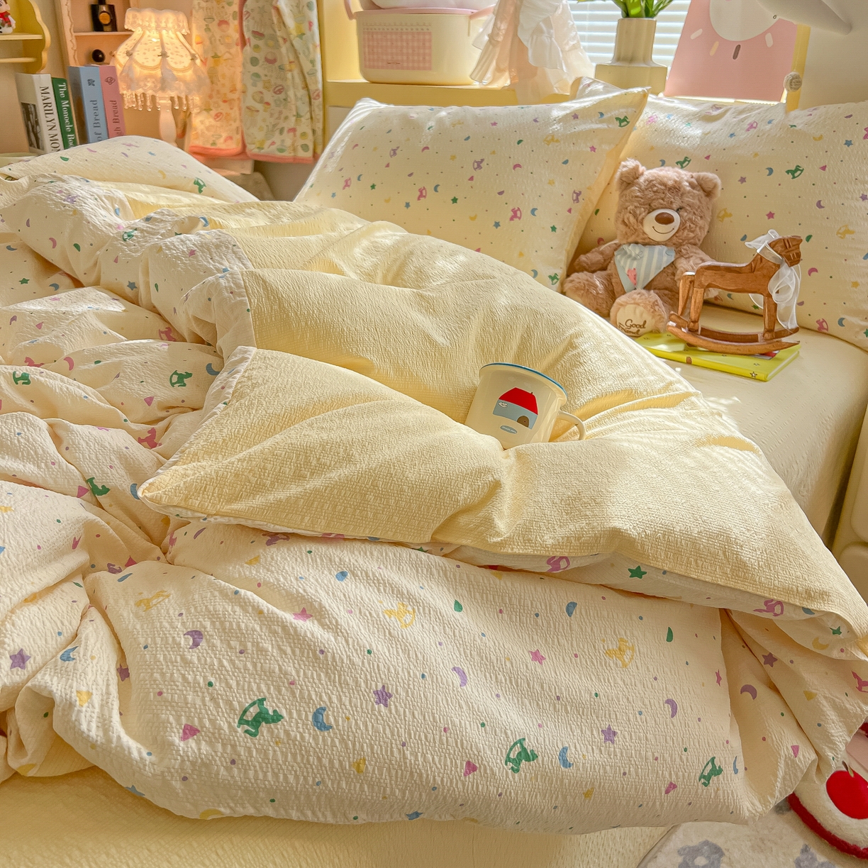 91家纺网 家纺一手货源 找家纺 韩巢家纺 2026新款泡芙纱四件套 摇摇木马