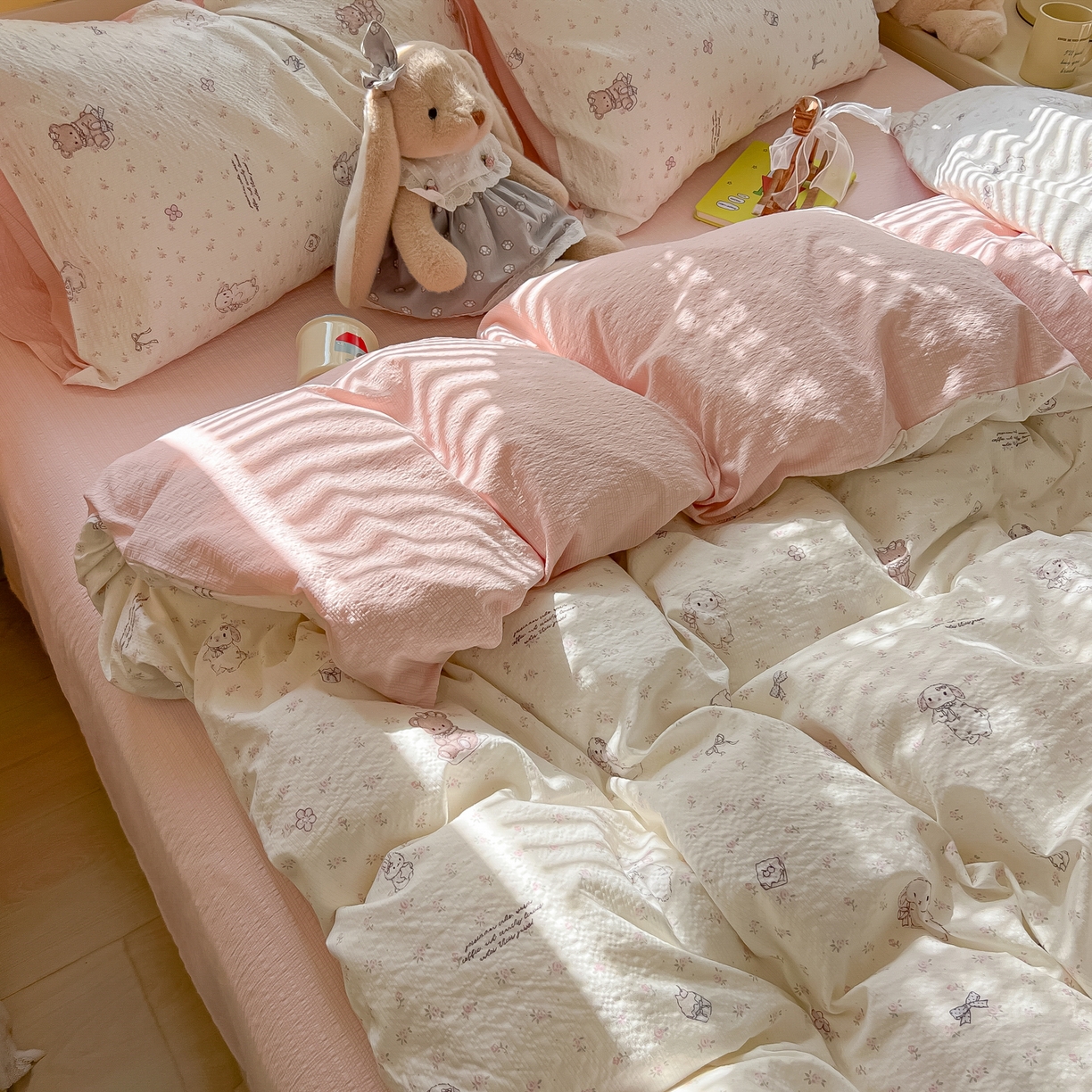 91家纺网 家纺一手货源 找家纺 韩巢家纺 2026新款泡芙纱四件套 悦悦小兔