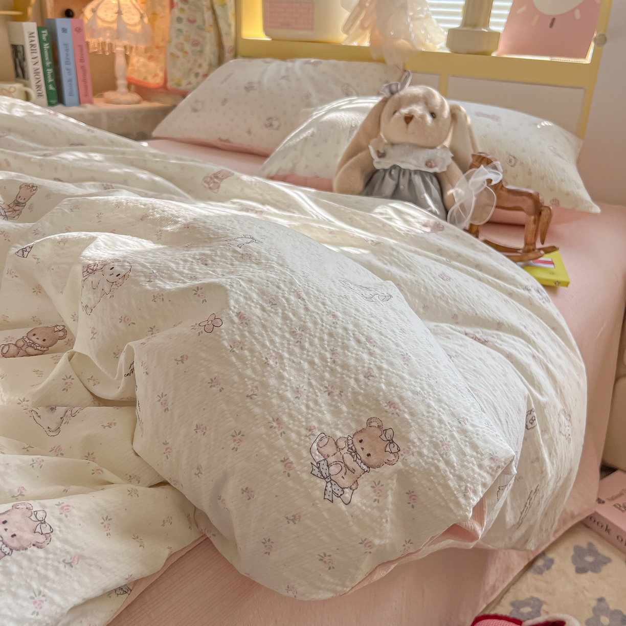 91家纺网 家纺一手货源 找家纺 韩巢家纺 2026新款泡芙纱四件套 悦悦小兔