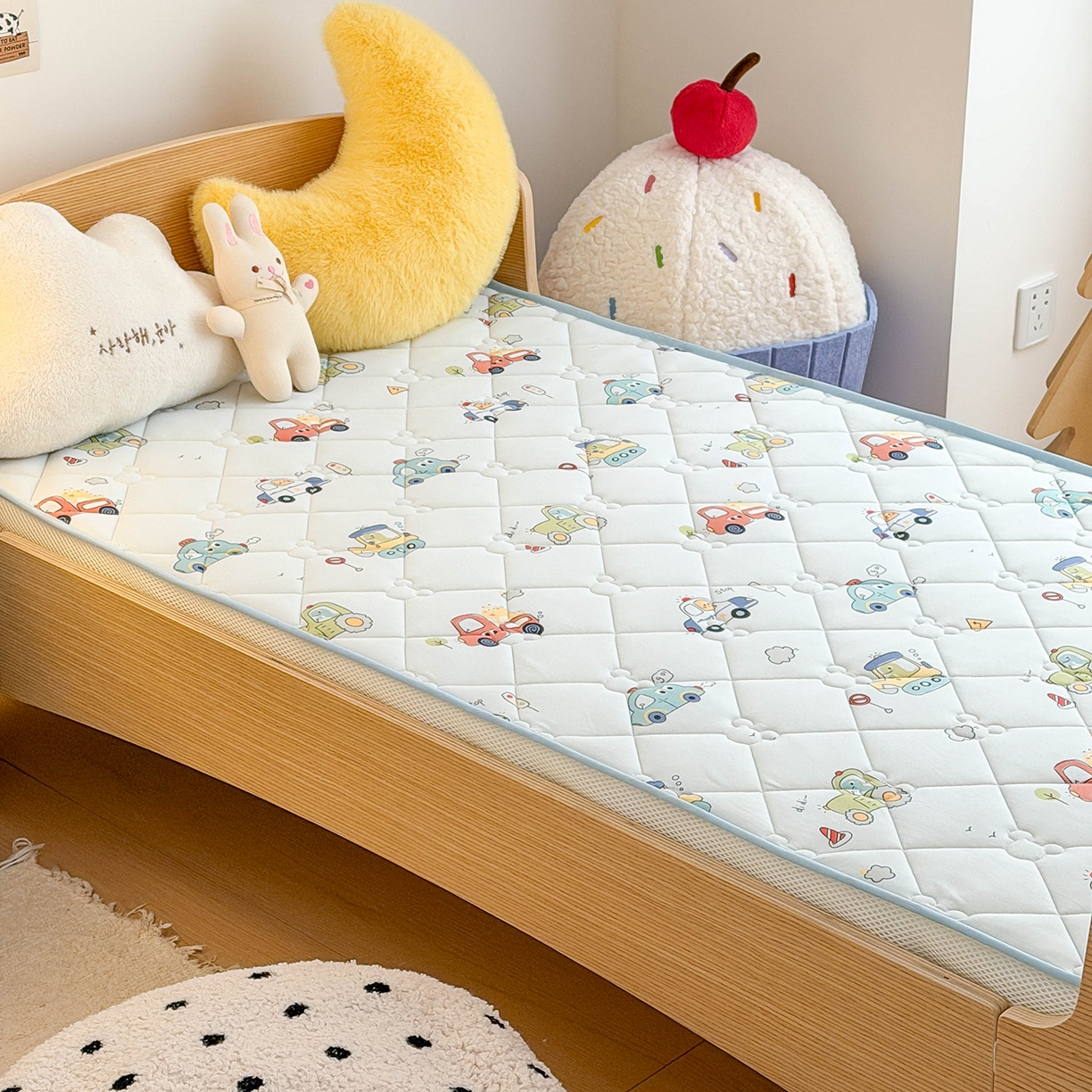 91家纺网 家纺一手货源 找家纺 嗨生活 2026新款儿童硅胶记忆海绵床垫 飞驰汽车