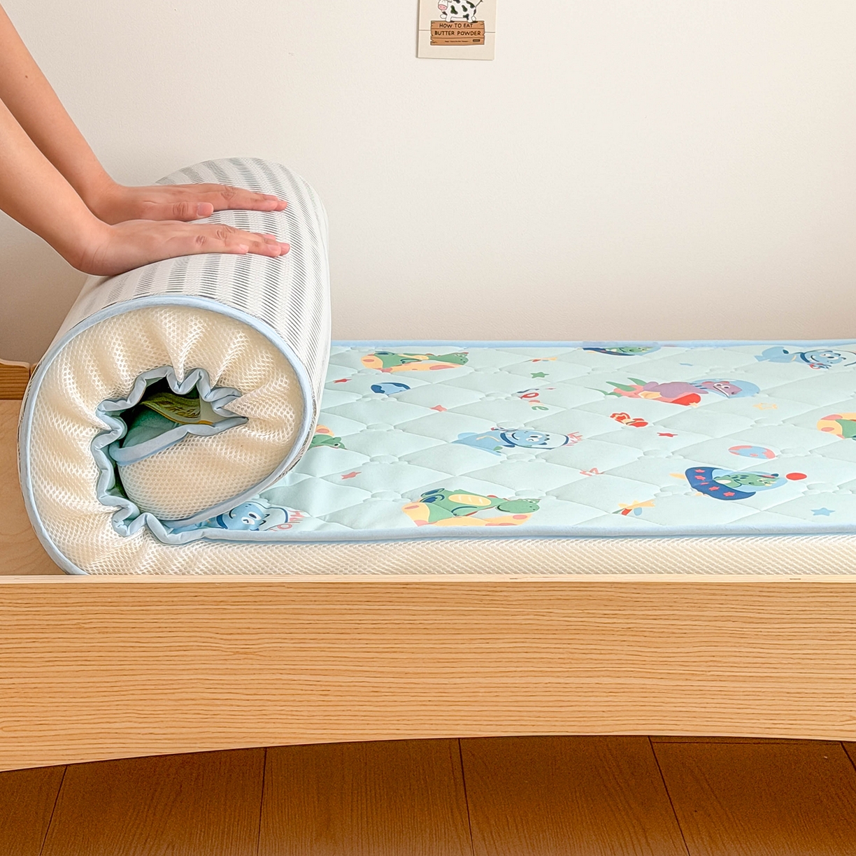 91家纺网 家纺一手货源 找家纺 嗨生活 2026新款儿童硅胶记忆海绵床垫 快乐恐龙