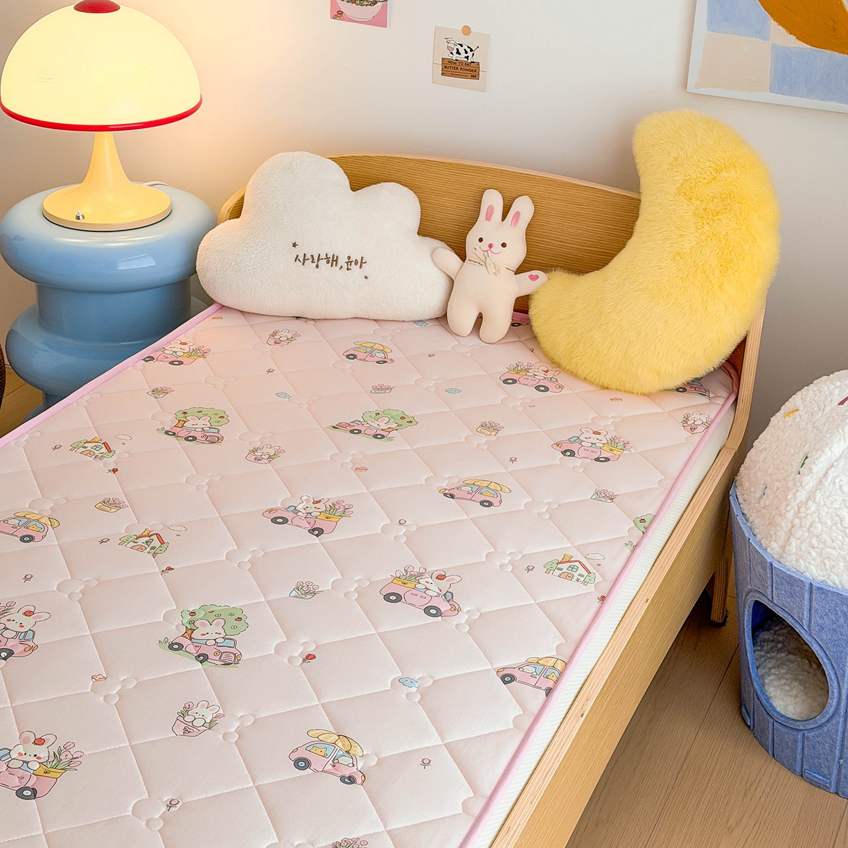 91家纺网 家纺一手货源 找家纺 嗨生活 2026新款儿童硅胶记忆海绵床垫 梦幻兔