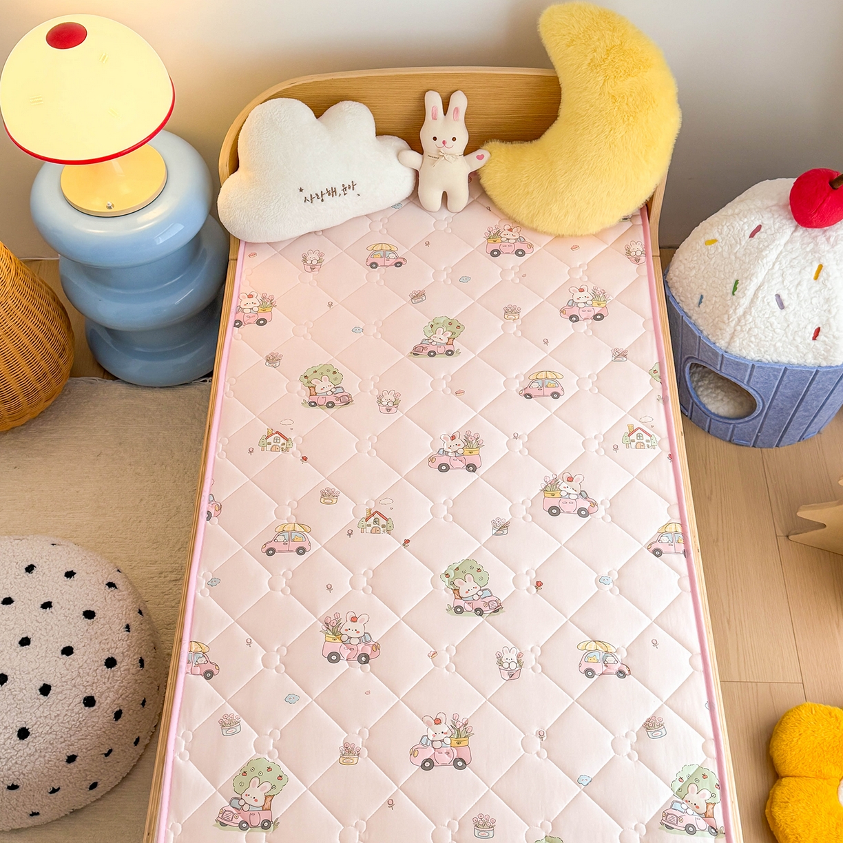 91家纺网 家纺一手货源 找家纺 嗨生活 2026新款儿童硅胶记忆海绵床垫 梦幻兔