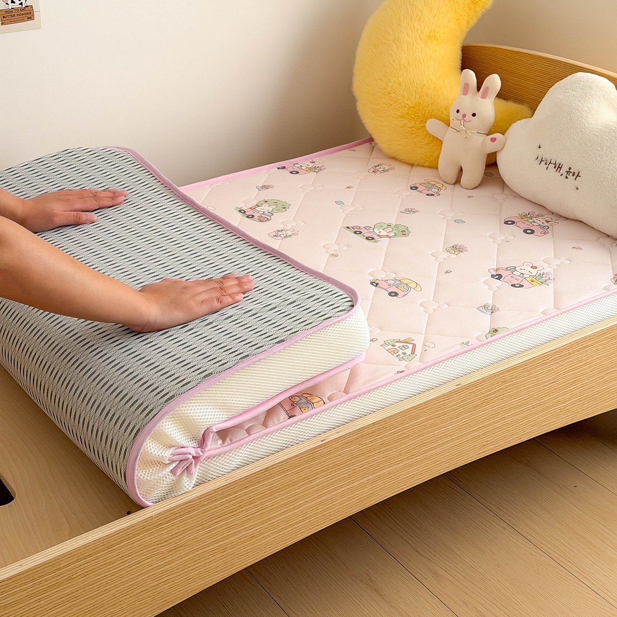 91家纺网 家纺一手货源 找家纺 嗨生活 2026新款儿童硅胶记忆海绵床垫 梦幻兔