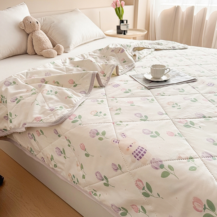 91家纺网 家纺一手货源 找家纺 薇玛仕 2026电商爆款印花小清新超声波大豆夏凉被礼品空调被 花间逐兔