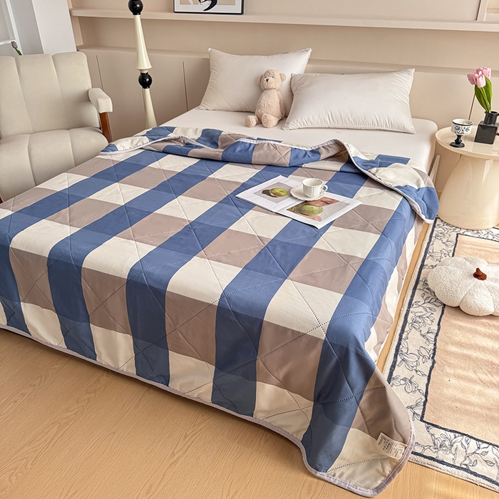 91家纺网 家纺一手货源 找家纺 薇玛仕 2026电商爆款印花小清新超声波大豆夏凉被礼品空调被 蓝咖大格