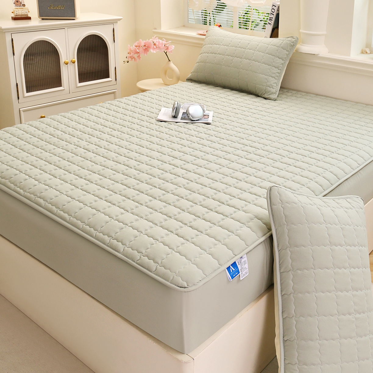 91家纺网 家纺一手货源 找家纺 彩亿家纺 2026新款A类古法水洗仿棉夹棉床笠三件套床垫保护套四季通用床罩-波浪格 波浪格-苹果绿