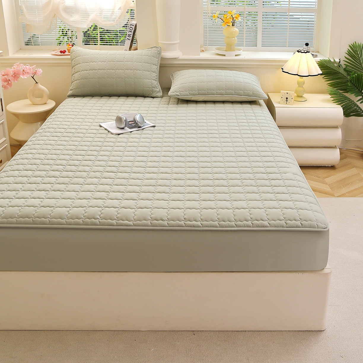 91家纺网 家纺一手货源 找家纺 彩亿家纺 2026新款A类古法水洗仿棉夹棉床笠三件套床垫保护套四季通用床罩-波浪格 波浪格-苹果绿