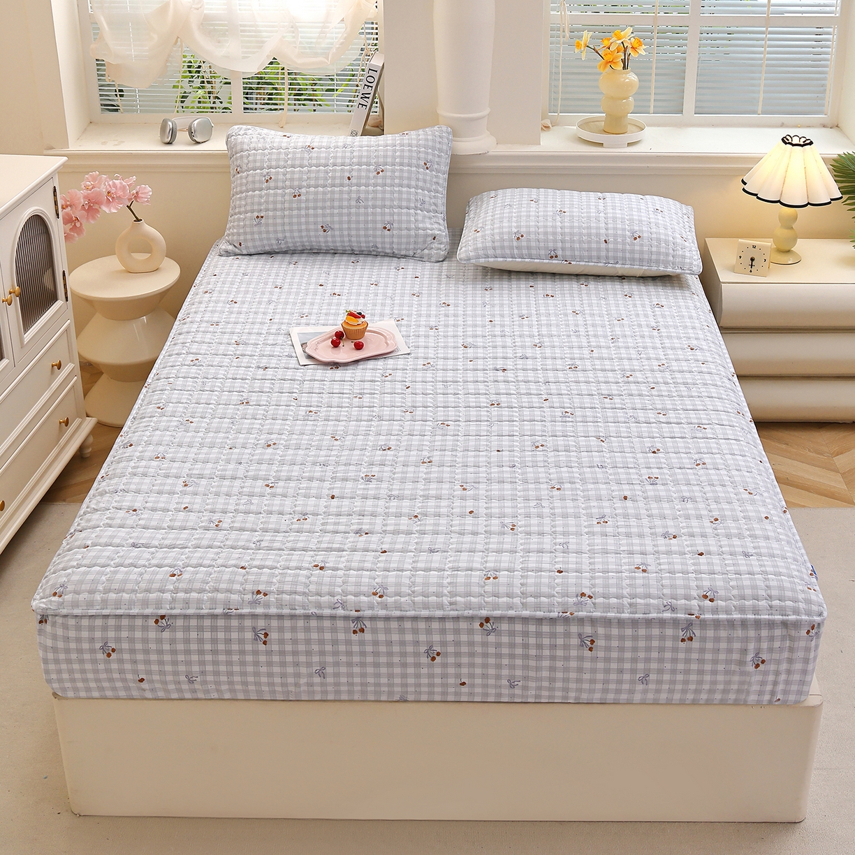 彩亿家纺 2026新款A类古法水洗仿棉夹棉床笠三件套床垫保护套四季通用床罩-波浪格 波浪格-樱桃结