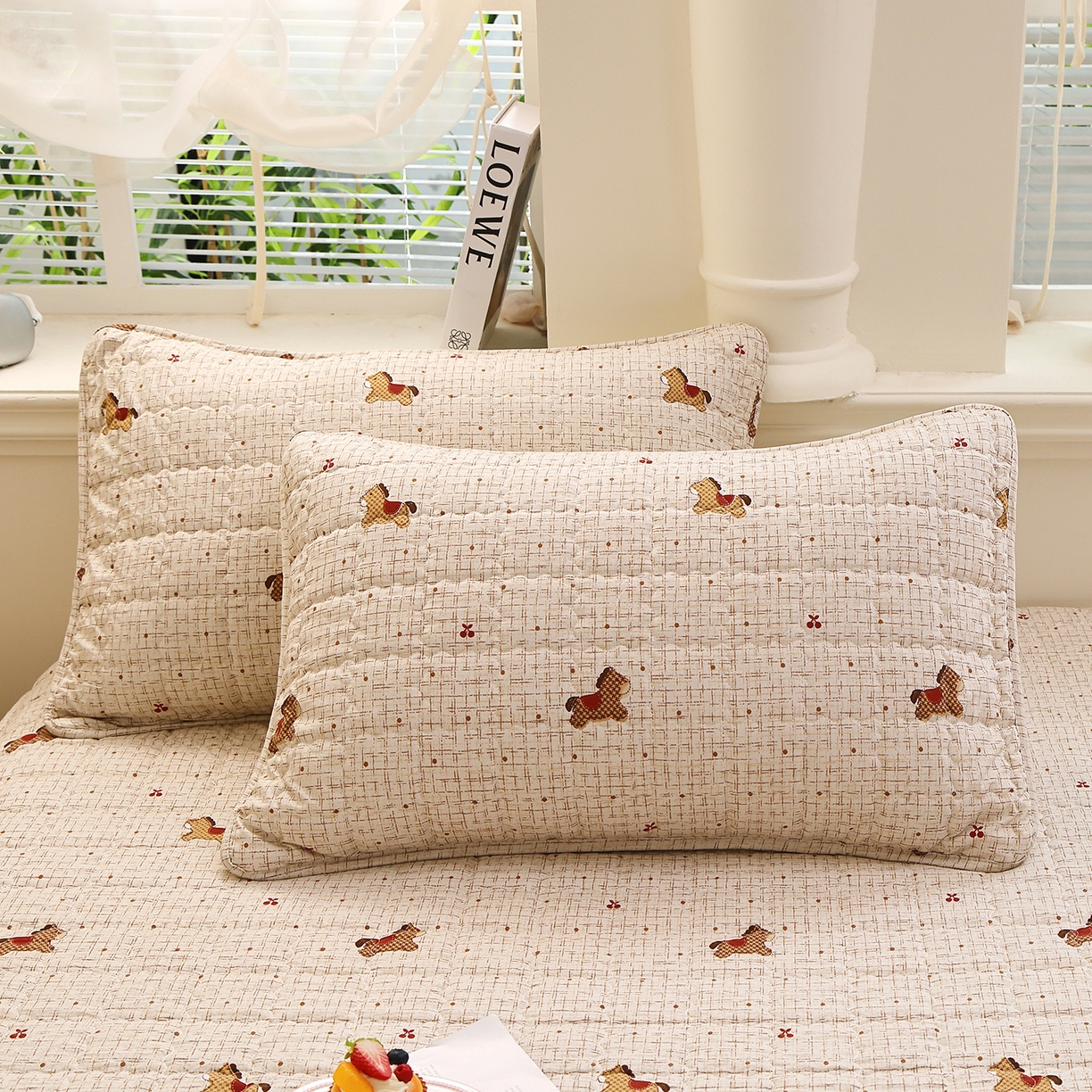 91家纺网 家纺一手货源 找家纺 彩亿家纺 2026新款A类古法水洗仿棉夹棉床笠三件套床垫保护套四季通用床罩-波浪格 波浪格-旋转木马