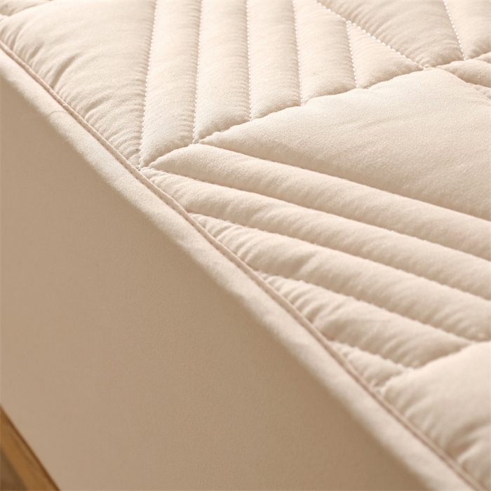 91家纺网 家纺一手货源 找家纺 伊赛家纺 2026新款夹棉加厚防螨格子床笠 卡其