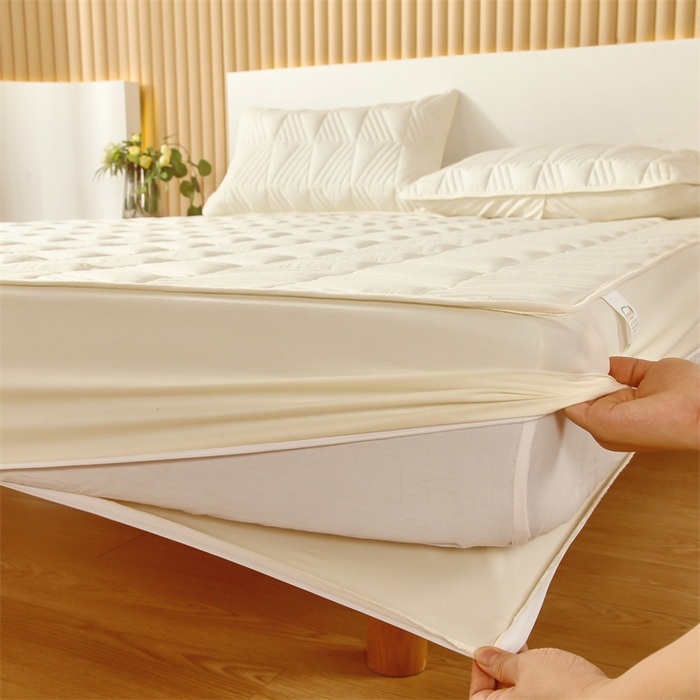 91家纺网 家纺一手货源 找家纺 伊赛家纺 2026新款夹棉加厚防螨格子床笠 米黄色