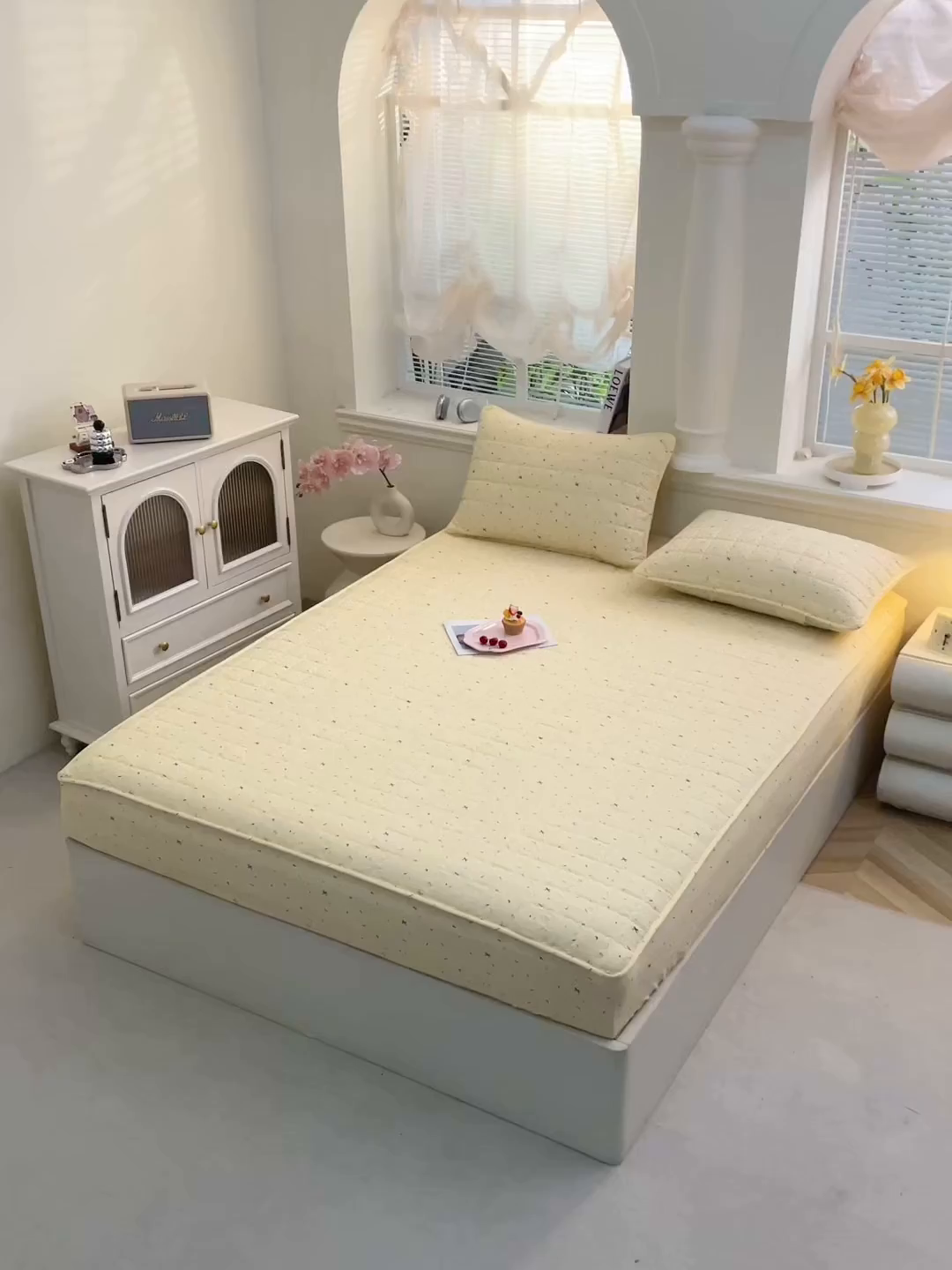 91家纺网 家纺一手货源 找家纺 彩亿家纺 2026新款A类古法水洗仿棉夹棉床笠三件套床垫保护套四季通用床罩-波浪格 波浪格-星星点点