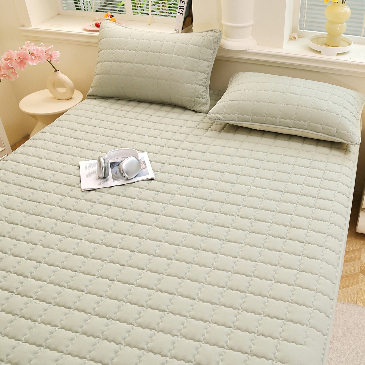 91家纺网 家纺一手货源 找家纺 彩亿家纺 2026新款A类古法水洗仿棉夹棉床笠三件套床垫保护套四季通用床罩-波浪格 波浪格-苹果绿