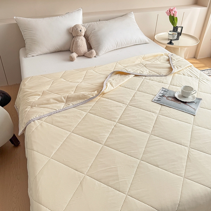 91家纺网 家纺一手货源 找家纺 薇玛仕 2026跨境电商外贸款 纯色亲肤磨毛超声波夏凉被空调被 暖心黄