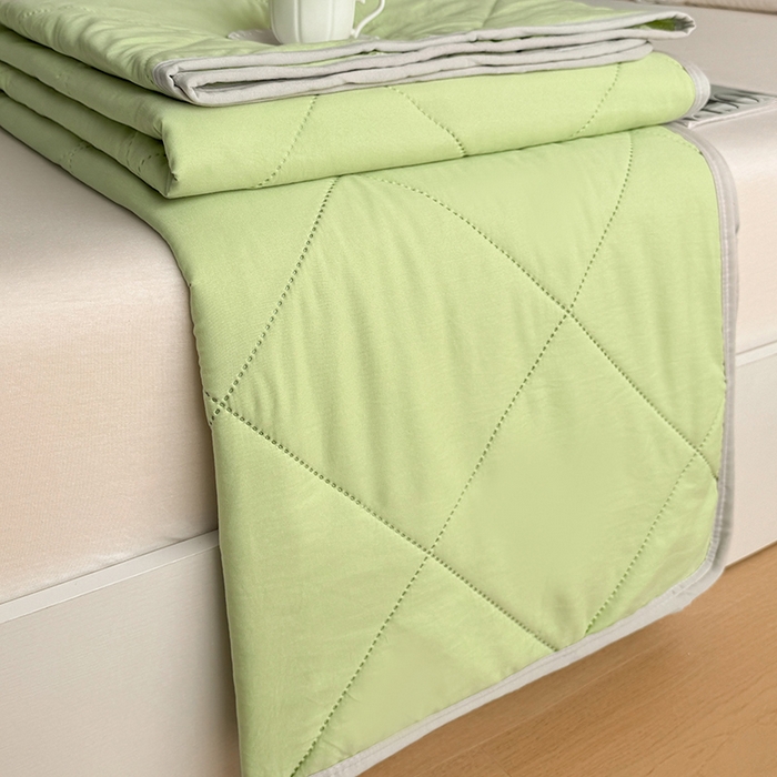 91家纺网 家纺一手货源 找家纺 薇玛仕 2026跨境电商外贸款 纯色亲肤磨毛超声波夏凉被空调被 青草绿