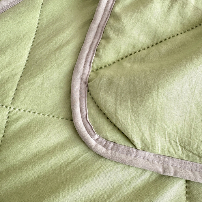 91家纺网 家纺一手货源 找家纺 薇玛仕 2026跨境电商外贸款 纯色亲肤磨毛超声波夏凉被空调被 青草绿