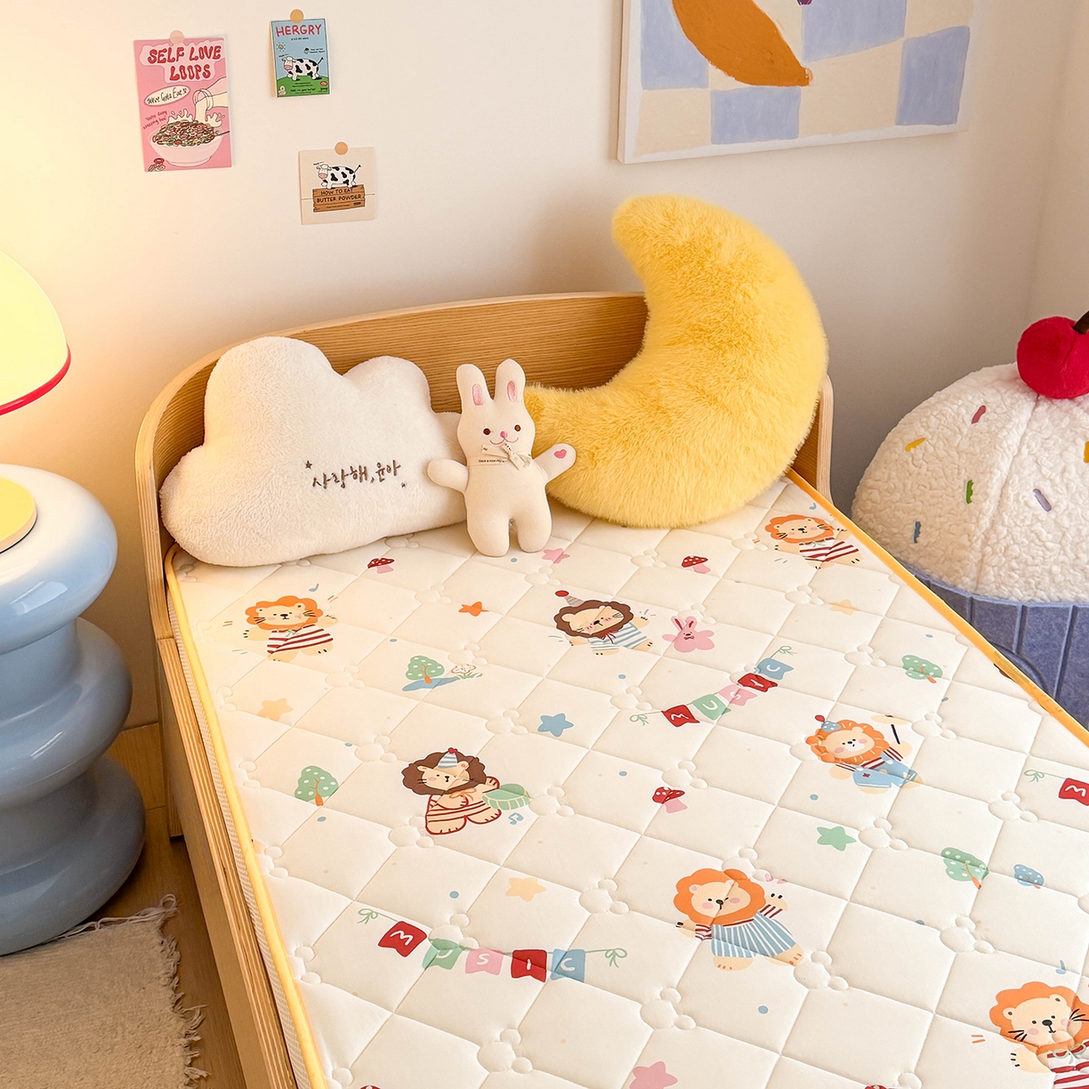 91家纺网 家纺一手货源 找家纺 嗨生活 2026新款儿童硅胶记忆海绵床垫 音乐小狮