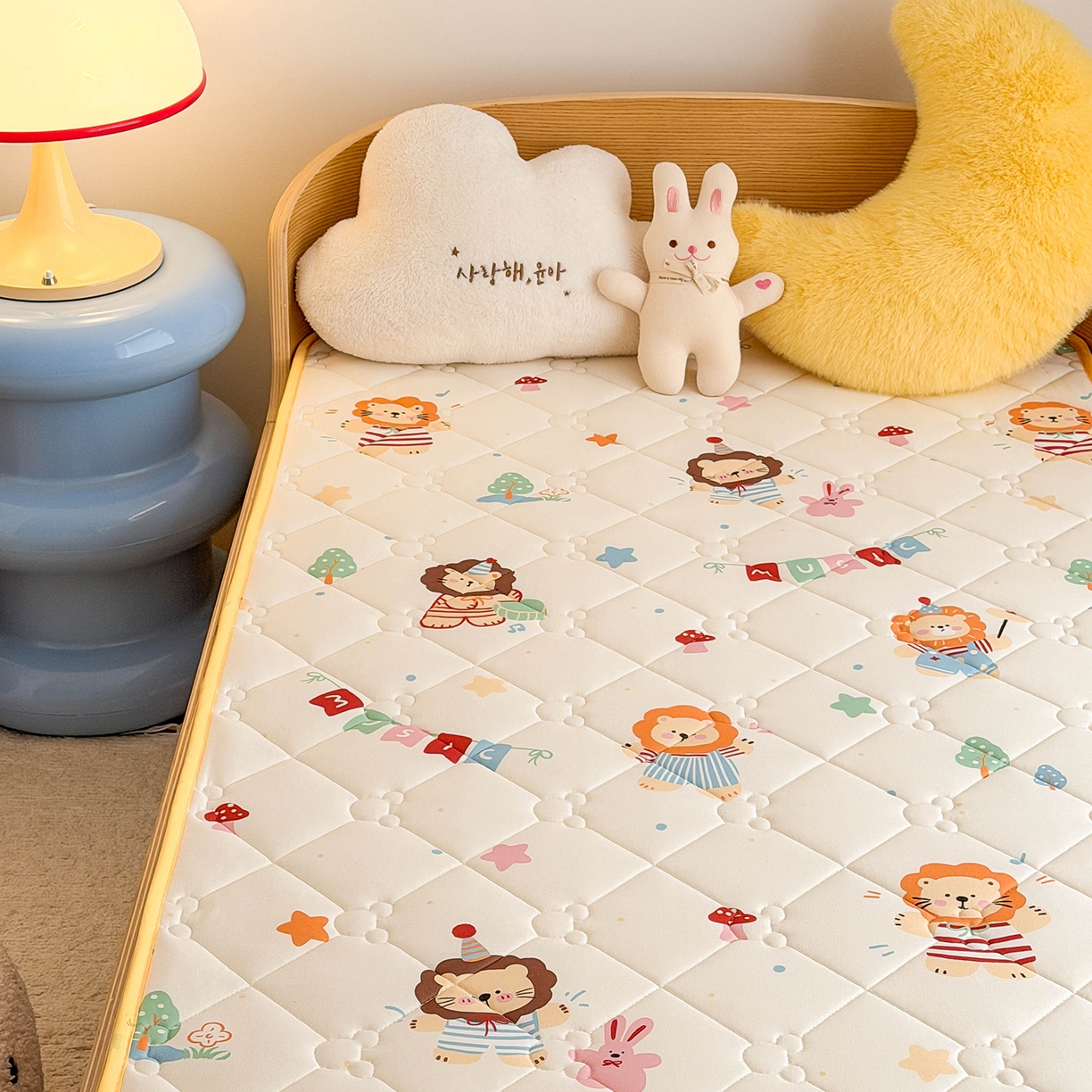 91家纺网 家纺一手货源 找家纺 嗨生活 2026新款儿童硅胶记忆海绵床垫 音乐小狮