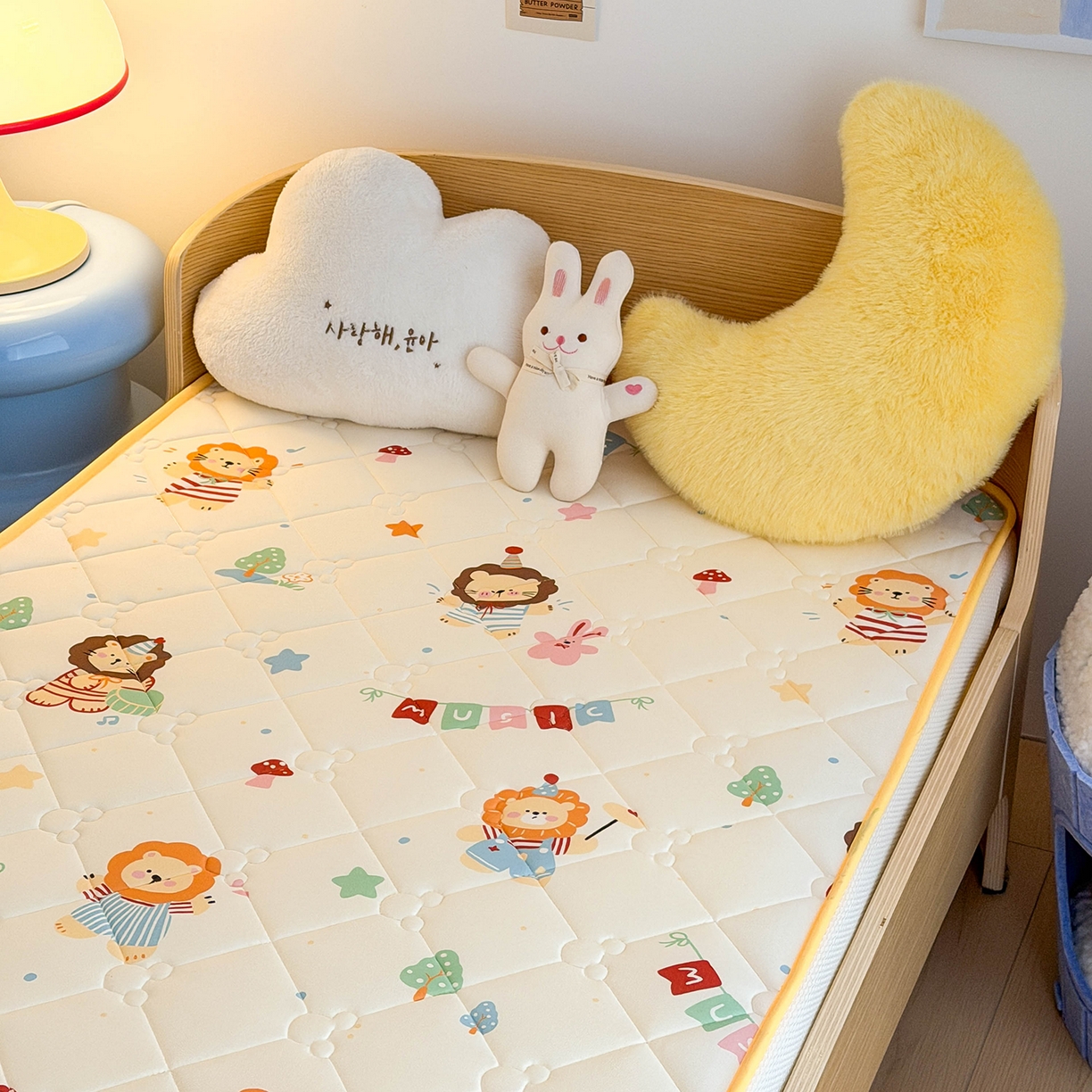 91家纺网 家纺一手货源 找家纺 嗨生活 2026新款儿童硅胶记忆海绵床垫 音乐小狮