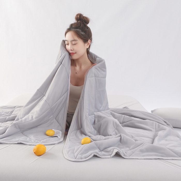 薇玛仕 2026新款超声波带氨凉感丝纯色瓜瓜凉感夏被空调被 纯色浅灰
