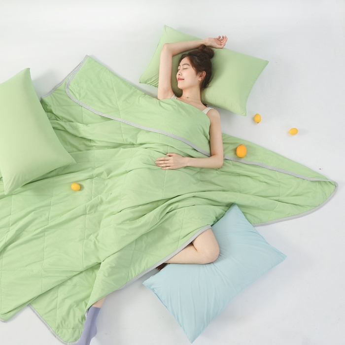 91家纺网 家纺一手货源 找家纺 薇玛仕 2026新款超声波带氨凉感丝纯色瓜瓜凉感夏被空调被 纯色果绿