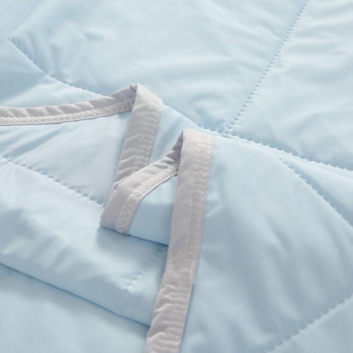 91家纺网 家纺一手货源 找家纺 薇玛仕 2026新款超声波带氨凉感丝纯色瓜瓜凉感夏被空调被 纯色天蓝